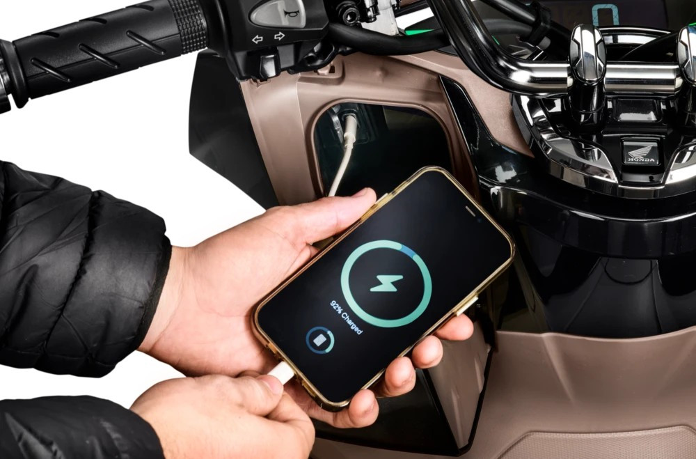 f570fac7-2a92-44f1-8069-d933dcb888d8-async-thumbnail-webp-HIGH 6 - Copia