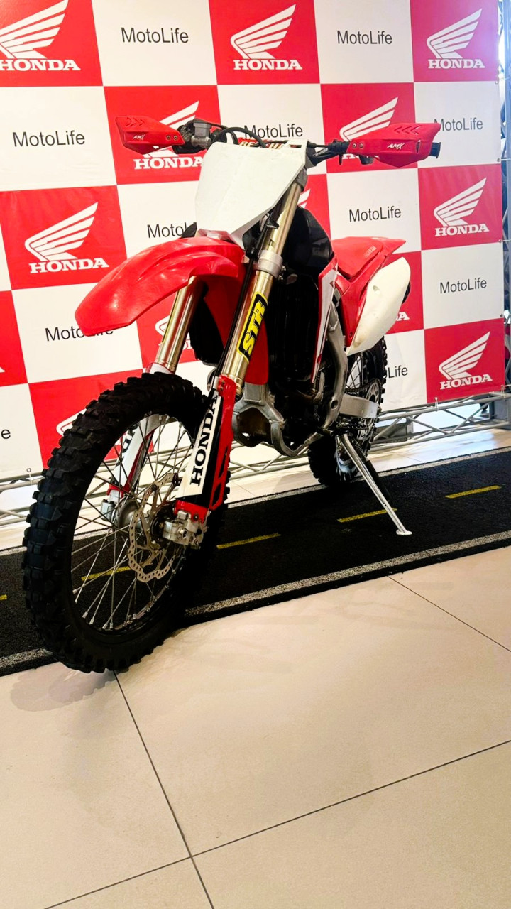 fb92bb91-af06-4ffb-a8f2-0b910785d862