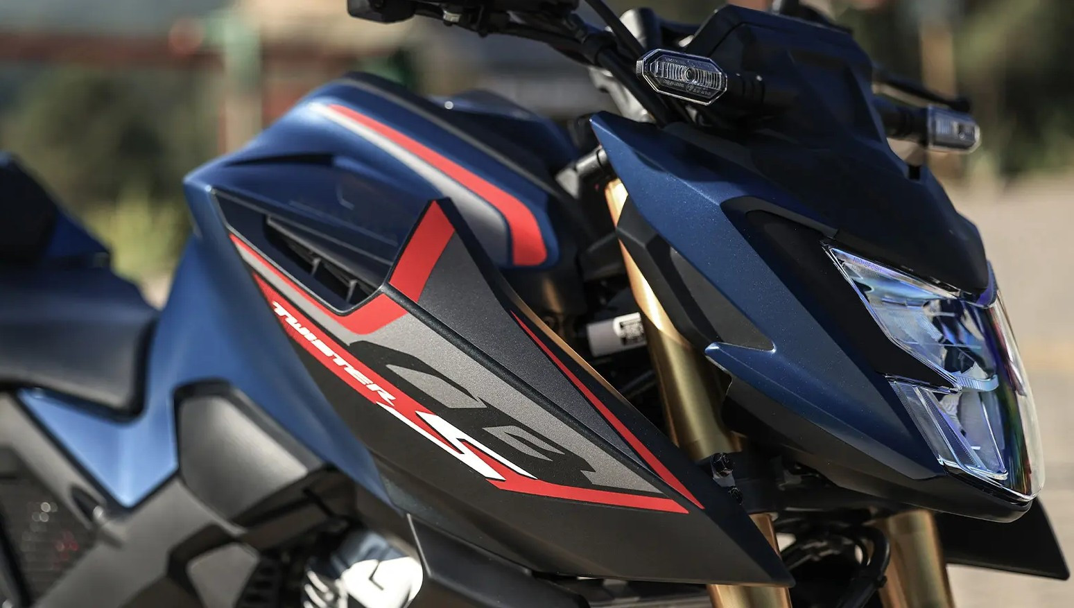 CB300F Twister S 2027_ DET_09