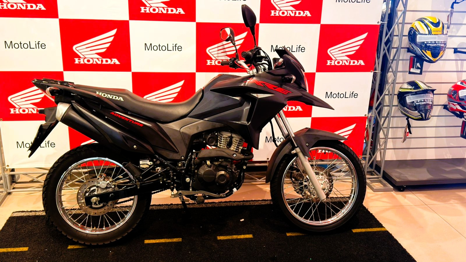 202e25bc-04f3-4340-893d-f5a53b8118f1