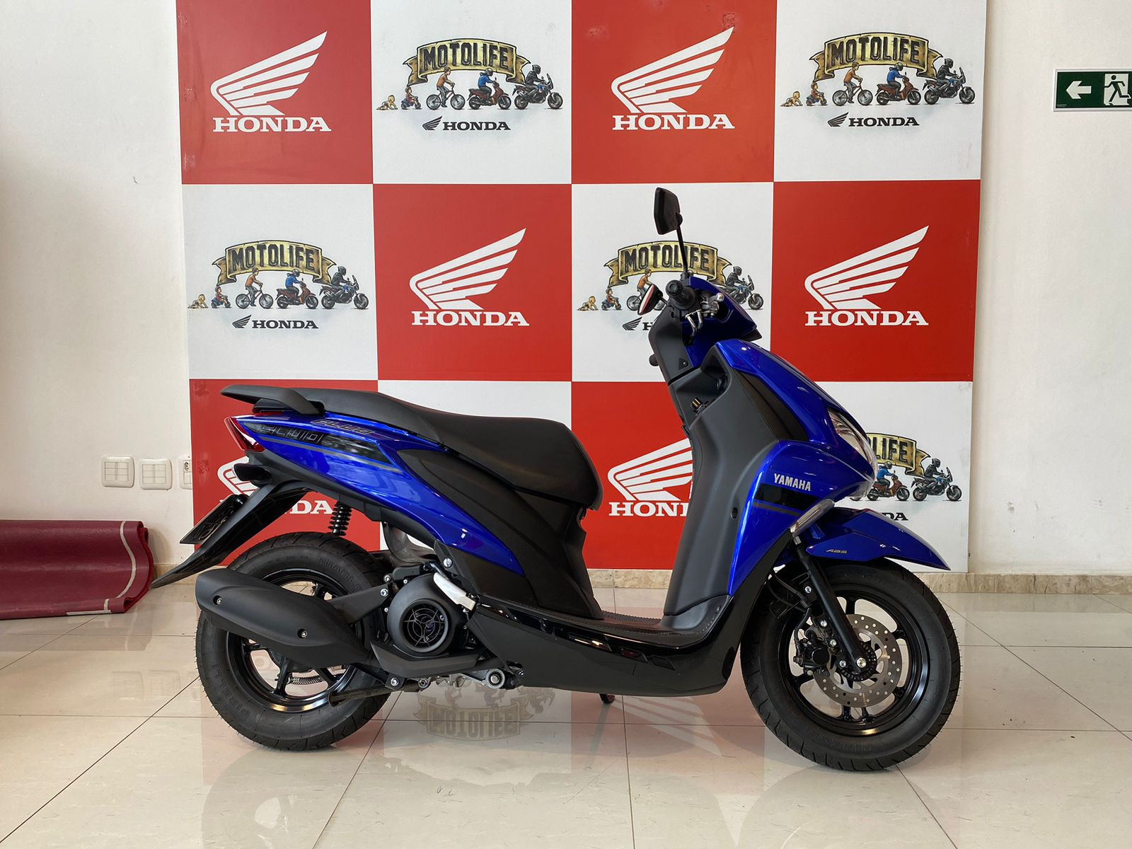 YAMAHA FLUO 125