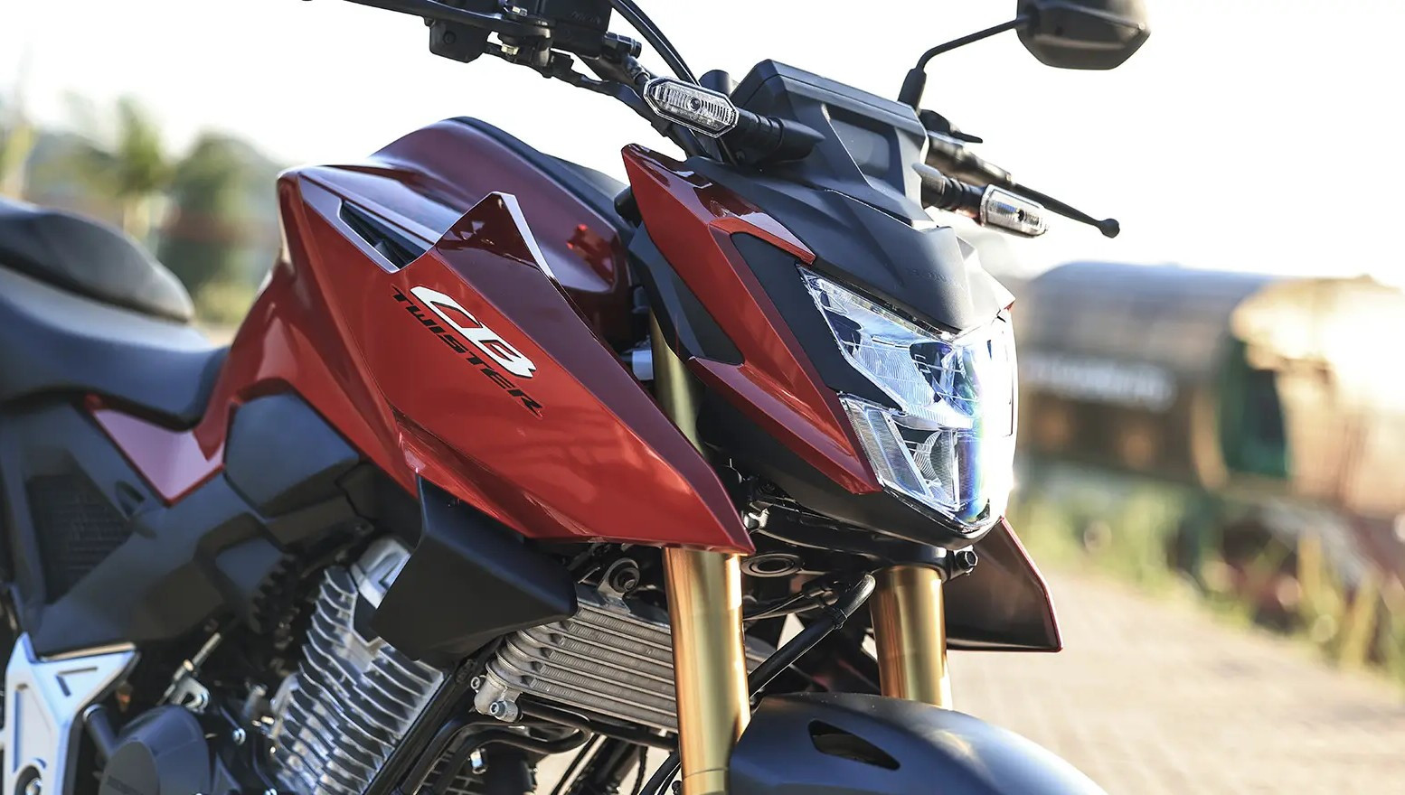 CB300F Twister ABS 2027_ DET_14